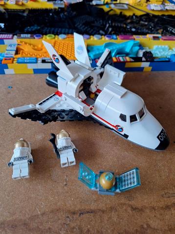 LEGO Utility Shuttle 60078 disponible aux enchères