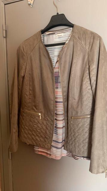 Mayerline set van jas en blouse beschikbaar voor biedingen