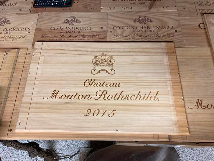 Deksels van wijnkisten, Verzamelen, Wijnen, Zo goed als nieuw, Ophalen