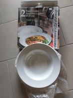 2 pastaborden, Huis en Inrichting, Keuken | Servies, Ophalen of Verzenden, Nieuw, Porselein, Bord(en)
