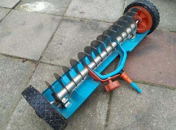 VERTICUTEERDER met Wielen Gardena beschikbaar voor biedingen