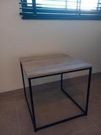 Houten bijzettafel, Ophalen