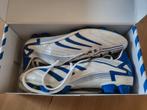 Voetbal schoenen  adidas maat 44.5, Sport en Fitness, Volleybal, Ophalen, Zo goed als nieuw, Schoenen