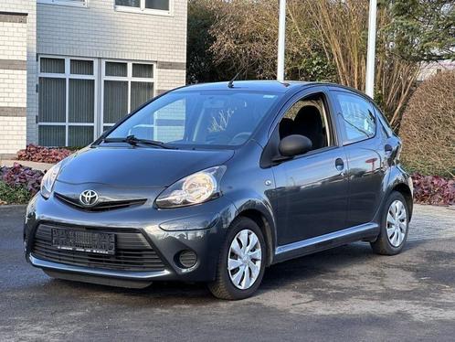 2014 Toyota Aygo 95.KM Benzine Airco, Auto's, Toyota, Particulier, Te koop, Aygo, ABS, Adaptieve lichten, Airbags, Airconditioning