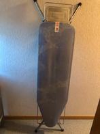 Strijkplank brabantia 124x38 cm in goede staat, Elektronische apparatuur, Strijkijzers en Strijkplanken, Ophalen, Gebruikt