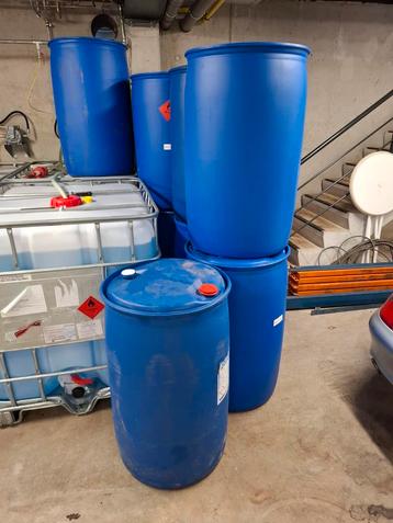 Gratis 10 stuks 200l plastiek tonnen beschikbaar voor biedingen
