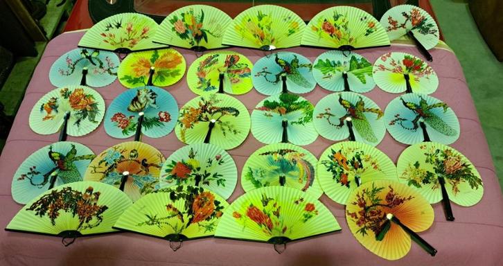 Handwaaiers, 27 stuks, Antiek en Kunst, Curiosa en Brocante, Ophalen