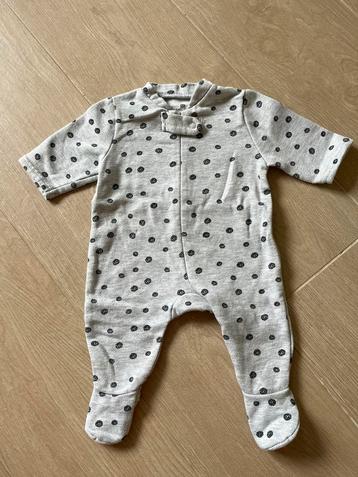Babypyjama – 3 maanden (60 cm) beschikbaar voor biedingen