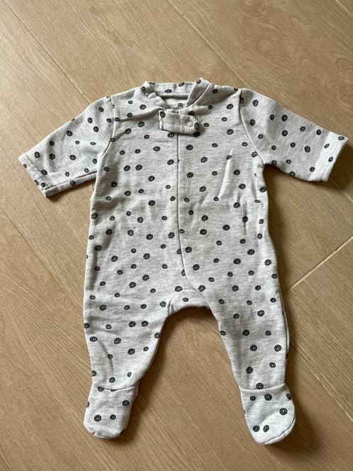 Babypyjama – 3 maanden (60 cm), Kinderen en Baby's, Babykleding | Maat 62, Zo goed als nieuw, Ophalen of Verzenden