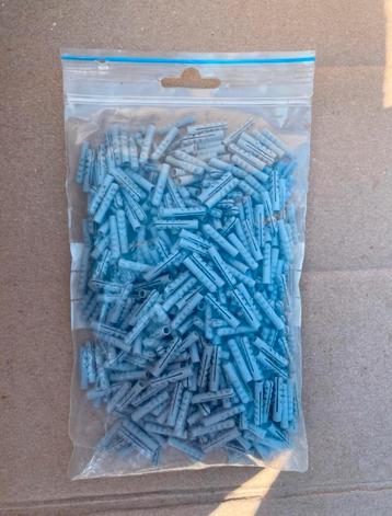 Zak pluggen diameter 4  beschikbaar voor biedingen