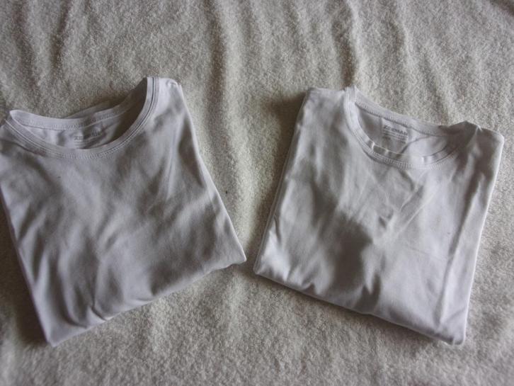 2 witte meisjes t - shirtjes. Maat 134-140, Kinderen en Baby's, Kinderkleding | Maat 134, Zo goed als nieuw, Meisje, Shirt of Longsleeve