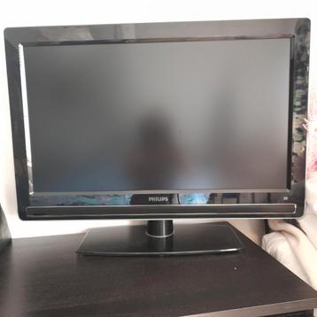 Tv philips 80x50cm werkt perfect met afstandsbediening beschikbaar voor biedingen