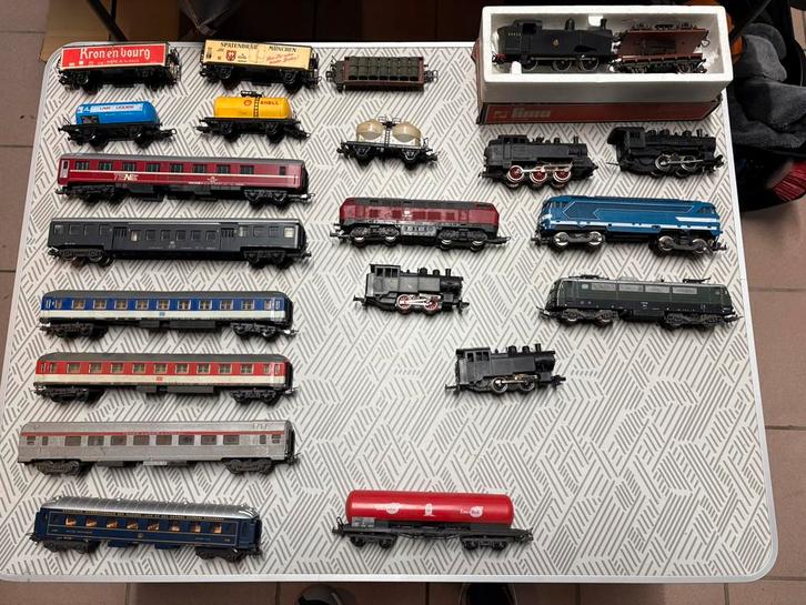 LIMA 9 LOCOMOTIVES ET 15 WAGONS VINTAGE EN LOT, Hobby & Loisirs créatifs, Trains miniatures | HO, Utilisé, Locomotive, Lima, Enlèvement