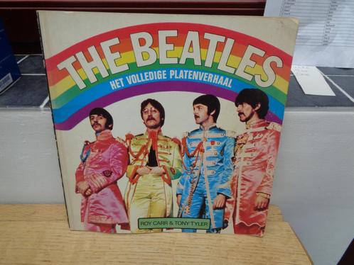 Beatles boek "Het Volledige Platenverhaal" [1975], Collections, Musique, Artistes & Célébrités, Utilisé, Livre, Revue ou Article