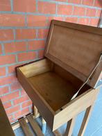 Bureau lessenaar kinderen retro, Huis en Inrichting, Ophalen, Gebruikt, Bureau