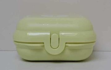 Tupperware™ « Snackbox small - Big T » groen beschikbaar voor biedingen