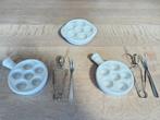 Escargot set / slakken borden / schalen / inclusief bestek, Huis en Inrichting, Ophalen of Verzenden, Gebruikt, Porselein, Compleet servies