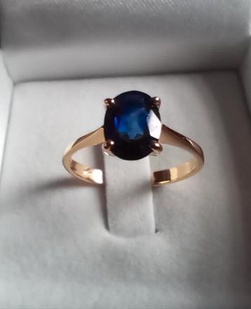 Bague neuve pour femme, Or 18 carat et Saphir naturel., Handtassen en Accessoires, Ringen, Blauw, Nieuw, Ophalen of Verzenden