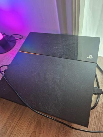 Ps4 noire, Enlèvement