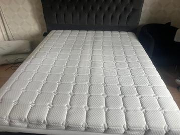 Medisch Matras 1.60 cm 2.00 cm zeer goede kwaliteit  beschikbaar voor biedingen