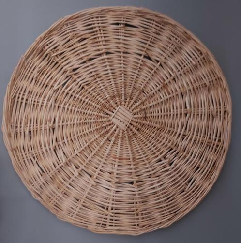 Rieten plateau / placemat - diameter 51 cm, Huis en Inrichting, Woonaccessoires | Schalen en Manden, Gebruikt, Schaal, Rond, Riet