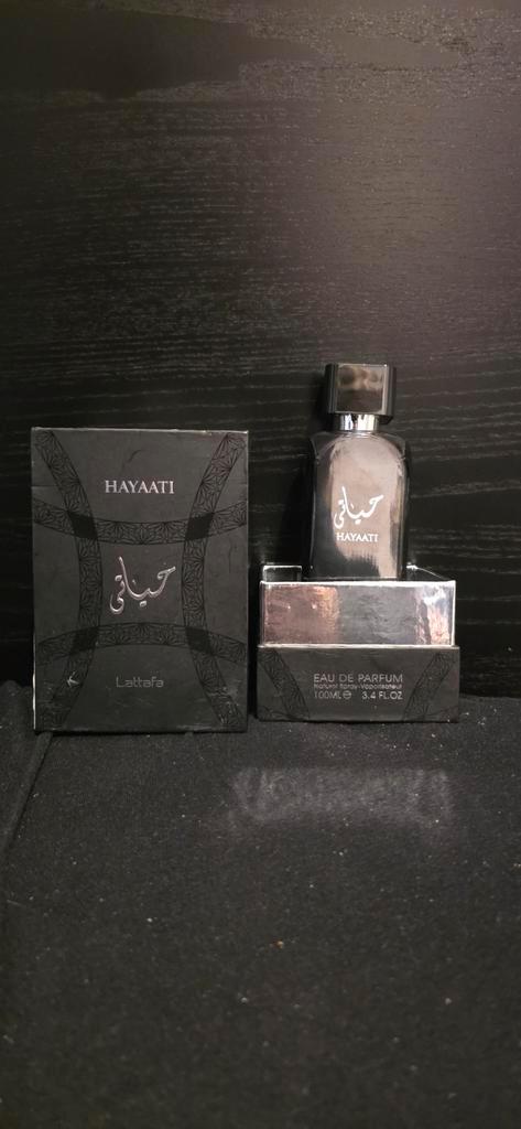 Lattafa Hayaati parfum, Handtassen en Accessoires, Uiterlijk | Parfum, Zo goed als nieuw, Ophalen of Verzenden