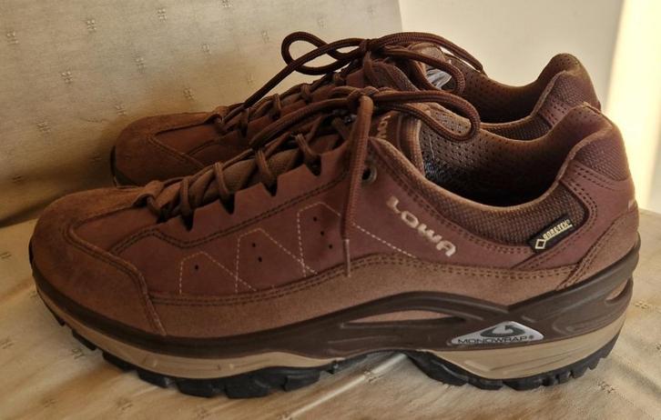 Wandelschoenen👍LOWA+Gore-Tex en Nieuwe👍TOP👍m: 42,5👍, Sport en Fitness, Bergsport en Wandelen, Nieuw, Schoenen, Ophalen