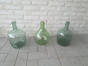 3 mooie " Damme Janne " vaasjes  beschikbaar voor biedingen