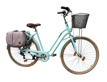 Prachtig turqoise damesfiets met mandje beschikbaar voor biedingen