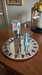 Alessi tire bouchon Anna G et plateau Girontondo, Enlèvement