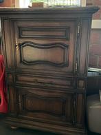 Eiken bar kast gratis, Enlèvement