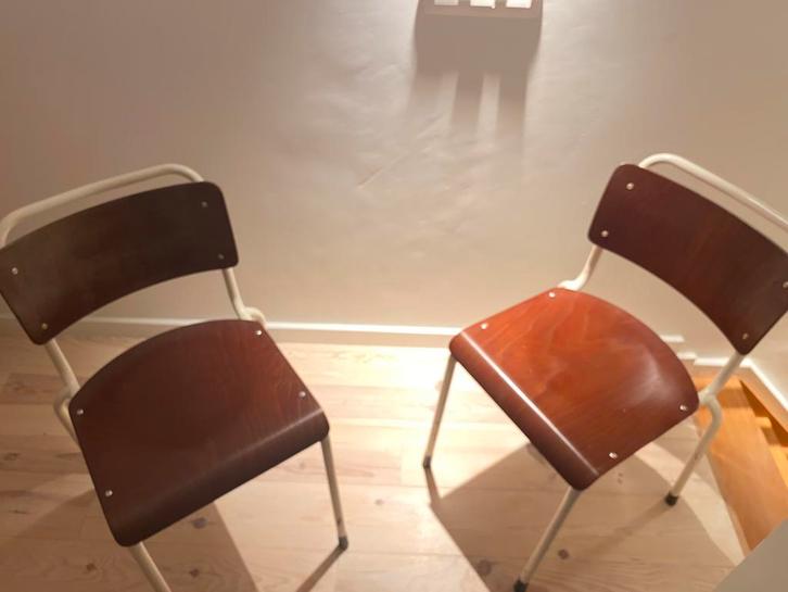 Vintage ‘Gispen 106’ stoelen TU Delft - 8 stuks, Huis en Inrichting, Stoelen, Gebruikt, Metaal, Bruin, Ophalen