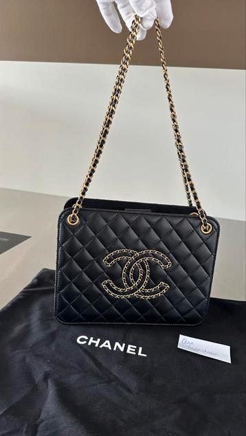 Prachtige als nieuwe Chanel tas cruise collectie zwart /goud