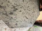 Tafel uit natuursteen - graniet, Huis en Inrichting, Tafels | Eettafels, Ophalen, Overige materialen, Zo goed als nieuw, Vijf personen of meer