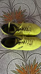 Voetbal schoenen goed als nieuw maar 3 keer aangedaan, Sport en Fitness, Voetbal, Ophalen, Zo goed als nieuw, Schoenen