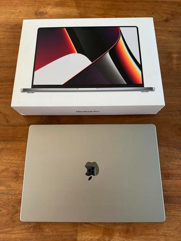 Macbook pro 16 inch M1 pro 16GB ram - 1TB