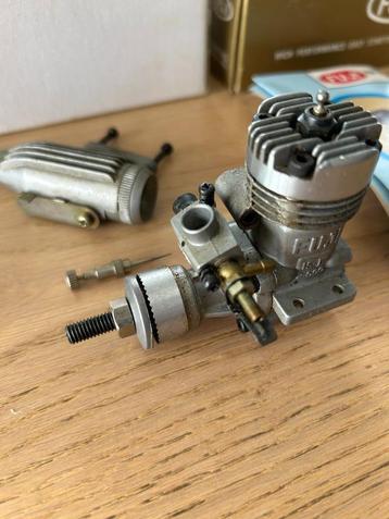 Fuji 15 IV SBB R/C nitro model motor 2,5 cc + uitlaat beschikbaar voor biedingen