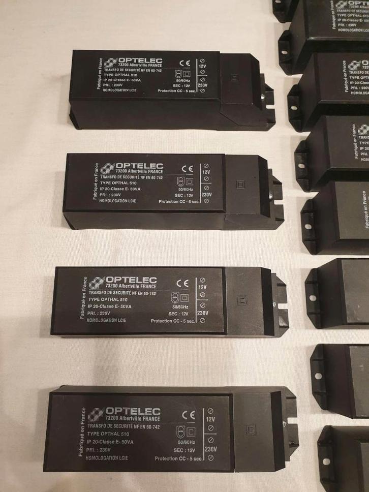 4x transfo Optelec Opthal 510, 220 naar 12V, IP 20, Classe E, Bricolage & Construction, Électricité & Câbles, Enlèvement ou Envoi