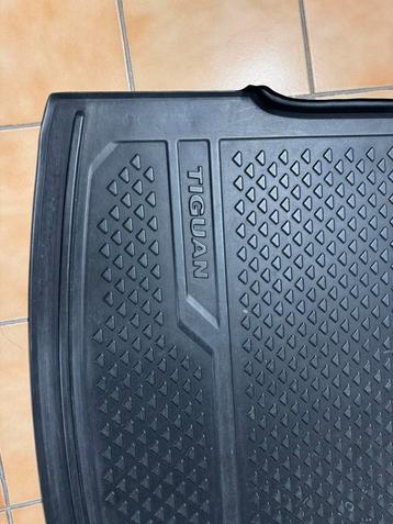 Rubberen koffermat Tiguan 2021 - 2024 beschikbaar voor biedingen