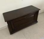 Dressoir kast bank landelijk met sleutel, Huis en Inrichting, Ophalen of Verzenden, Zo goed als nieuw, Teakhout, Met deur(en)