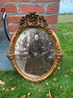 Cadre ancien, Enlèvement