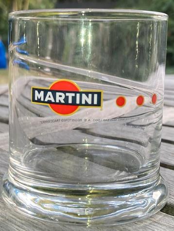 Martini glas beschikbaar voor biedingen