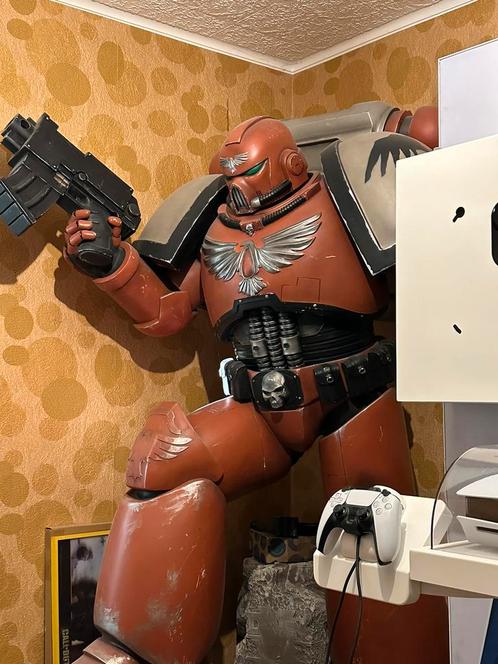 Lifesize Space marine, Verzamelen, Beelden en Beeldjes, Ophalen