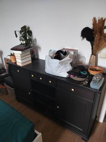Dressoir kast beschikbaar voor biedingen