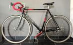 Retro koersfietsen uit collectie Peugeot  Uscannini, Fietsen en Brommers, Fietsen | Oldtimers, Ophalen