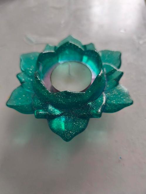 Kaarsenhouder met lotusbloem, Antiek en Kunst, Kunst | Designobjecten, Ophalen