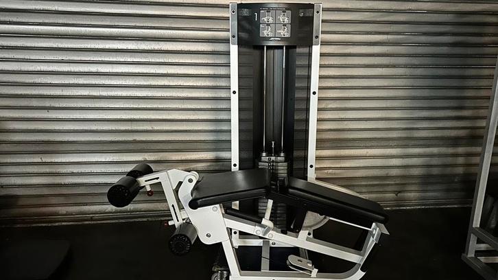 LIFE FITNESS FIT SERIE LEG CURL / LEG EXTENSION   IN 1, Sport en Fitness, Fitnessmaterialen, Zo goed als nieuw, Ophalen of Verzenden