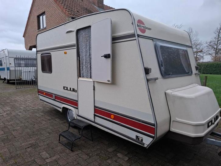 Super mooie bustner caravan, Caravans en Kamperen, Caravans, Particulier, Treinzit, Koelkast, Openslaande ramen, Ophalen