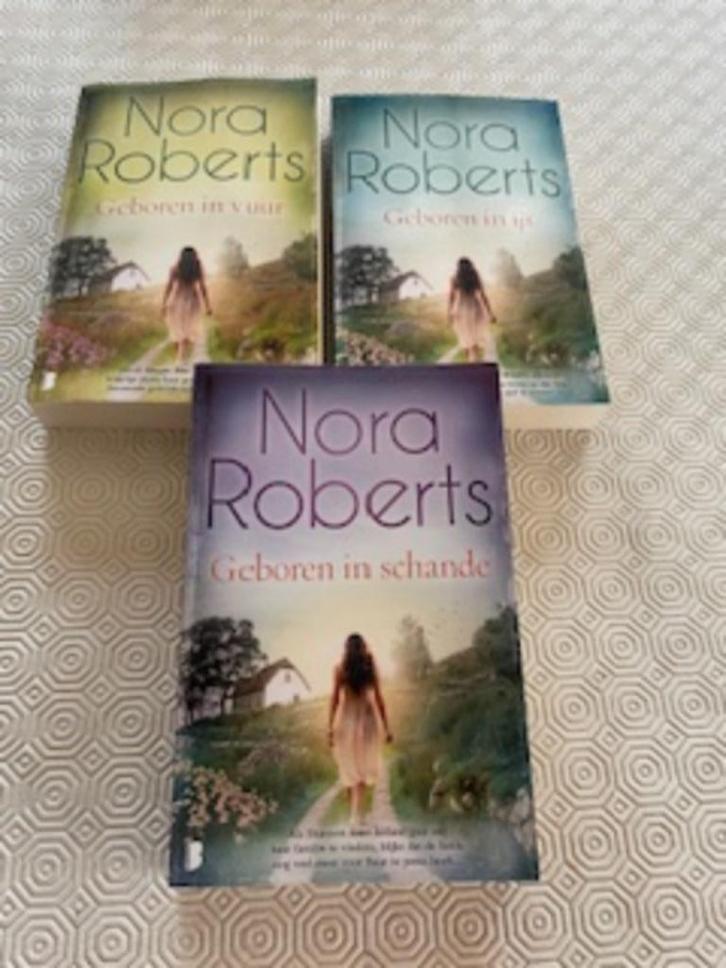 Nora Roberts-Concannon trilogie, Boeken, Romans, Zo goed als nieuw, België, Ophalen of Verzenden