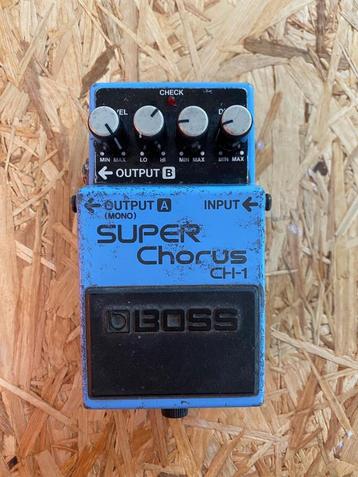 BOSS Super Chorus CH-1 disponible aux enchères